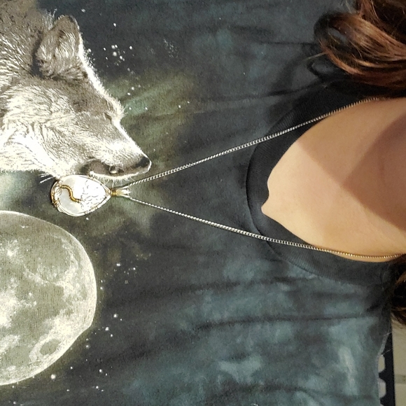 Mother of Pearl Wire Wrapped Necklace - Picture 3 of 4